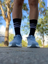 גרבי רכיבה וריצה חדשניות לביצועים ונוחות Runflow Mesh | פינגווין דוג'ו